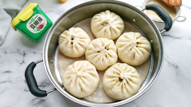 酱香胡萝卜鲜肉包的做法