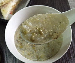 绿豆小米粥的做法