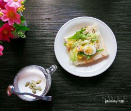 金枪鱼开放式三明治#春天不减肥，夏天肉堆堆#的做法