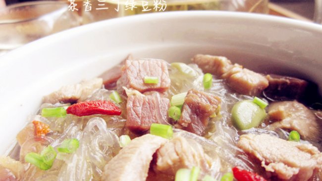 茶香三丁绿豆粉的做法