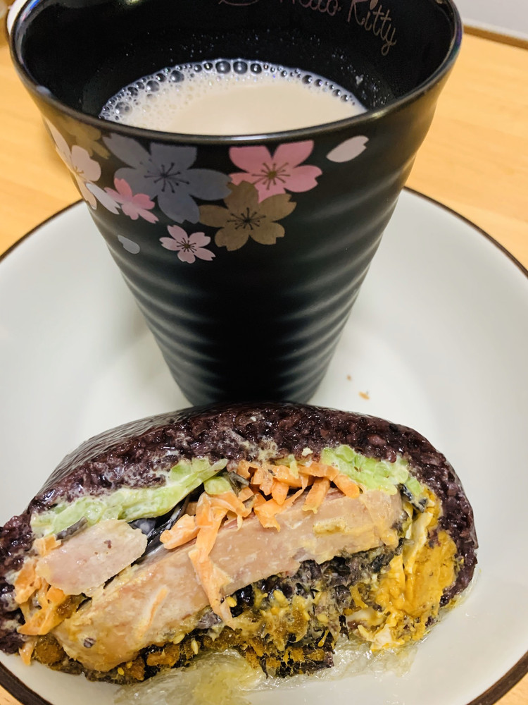 美味的紫米饭团的做法