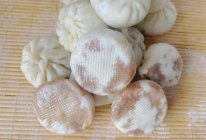 油皮酱肉包的做法