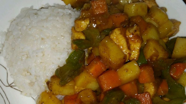 鸡肉咖喱饭 懒人必备的做法