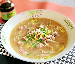#让宝贝爱上每一顿饭#蛋丝银鱼肉丸汤