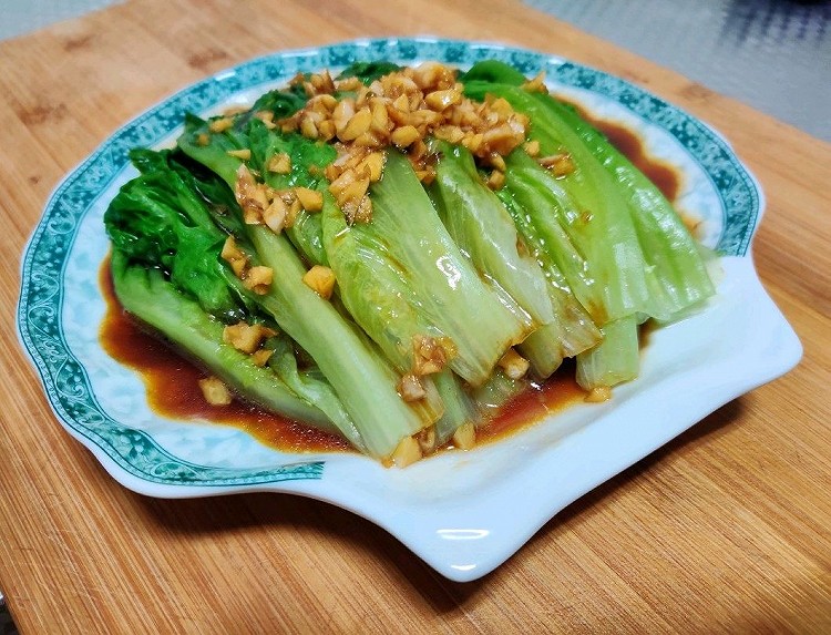 5分钟就能搞定的蚝油生菜的做法