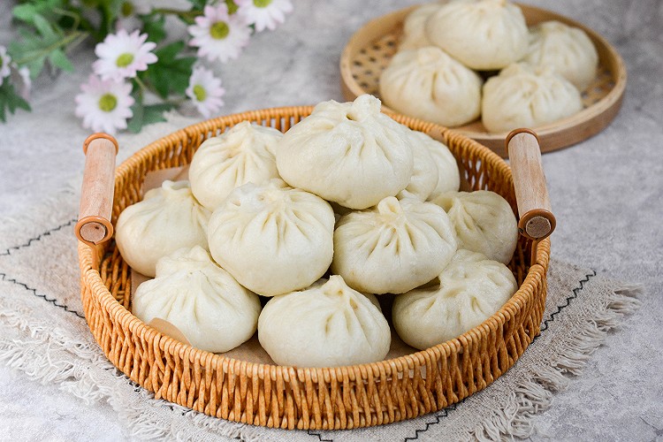 猪肉大葱包子的做法