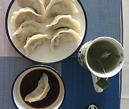 莲菜韮菜猪肉饺子的做法
