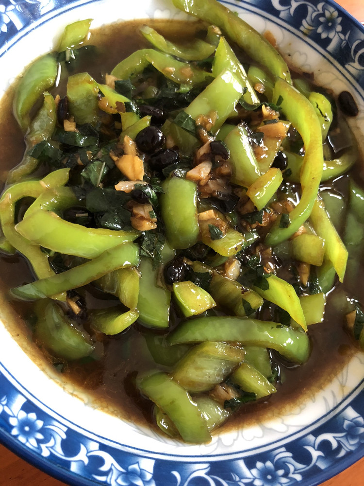 辣椒酱拌粉汁的做法
