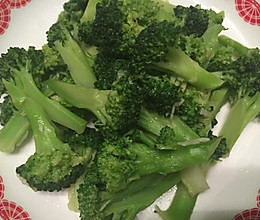 蒜泥西兰花的做法