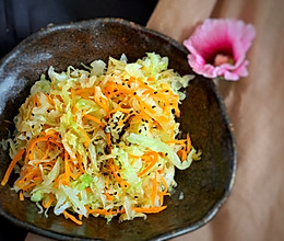#夏日开胃餐#清清爽爽凉拌圆白菜的做法