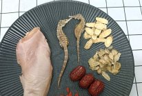 海马田七增高汤的做法