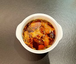 羊肚菌鱼胶排骨汤的做法