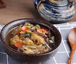 超级下饭的夏日开胃凉菜——皮蛋镭椒茄子【孔老师教做菜】的做法