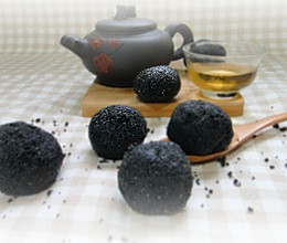 蔓越莓黑芝麻丸　#ocean spray蔓越莓#的做法