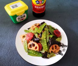 #“佳”节好滋味#酱香荷塘小炒的做法