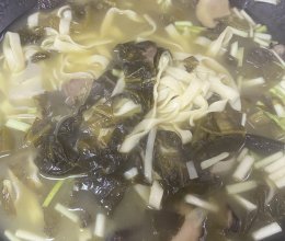 酸菜面条的做法