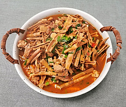 笋干烧兔肉的做法