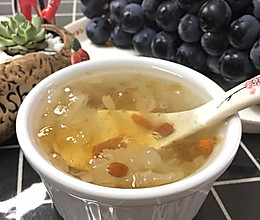养颜雪燕桃胶皂角米银耳羹的做法