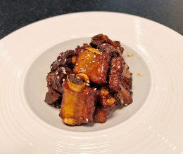 话梅红烧排骨的做法