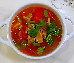 【孕妇食谱】西红柿炖牛腩，牛肉酥烂，汤汁酸甜可口的做法