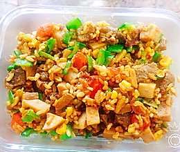 咖喱牛肉闷杂粮饭的做法