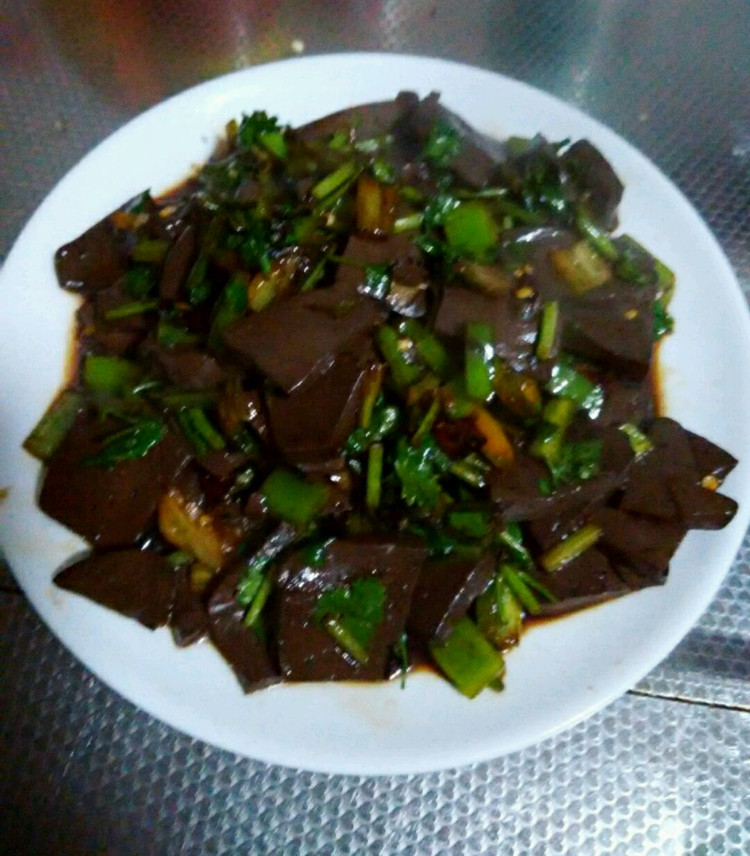 辣炒羊血的做法