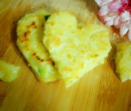 葱香土豆鸡蛋饼的做法