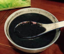 黑芝麻燕窝，孕妇补钙，防止妊辰纹。的做法
