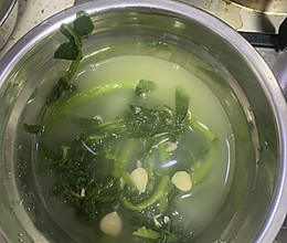 醇厚清甜：西洋菜猪骨汤的做法