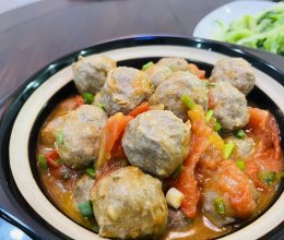 #冬季滋补花样吃法#冬日里的牛肉丸子番茄煲，QQ弹弹老少皆宜的做法