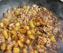 土豆肉沫的做法