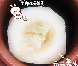 冰糖雪梨炖银耳百合的做法