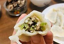 香菇青椒肉馅饺子，送给不爱吃青菜的宝宝们的做法