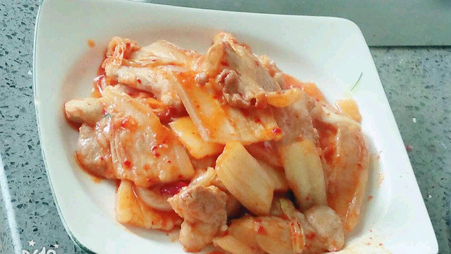 辣白菜炒肉的做法