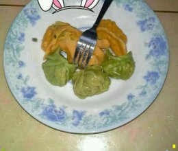双色水饺的做法