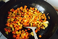 三色鸡丁的做法