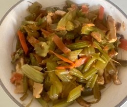 家常芹菜炒豆干的做法