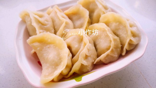 烫面猪肉大葱蒸饺的做法