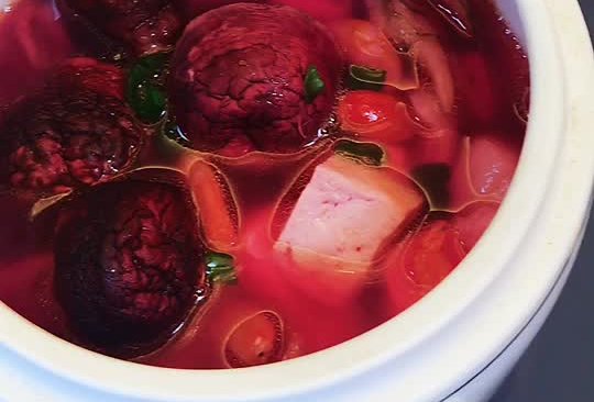 月子汤：红菇虾仁豆腐汤的做法