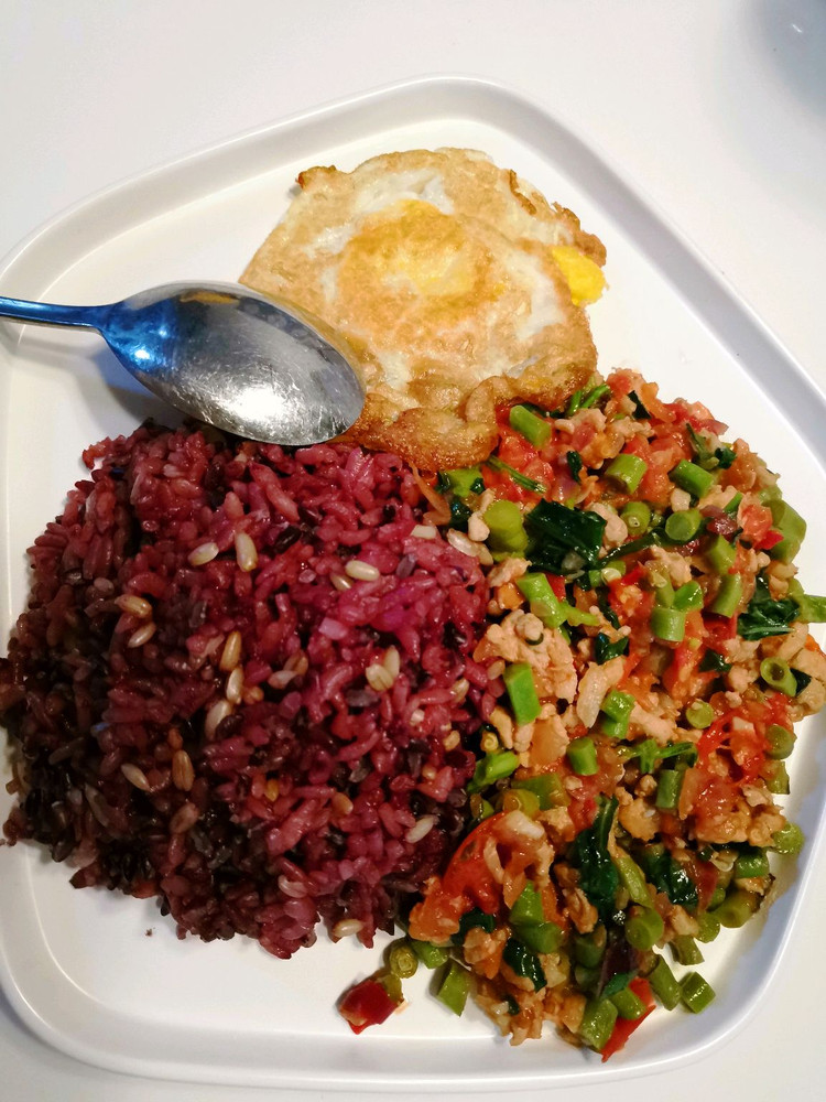 泰国打抛肉沫饭的做法