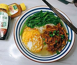 #i上冬日 吃在e起#榨菜肉丝面的做法