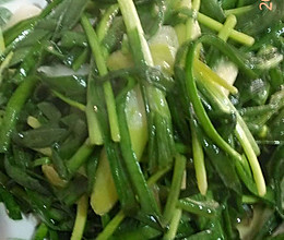 蒜苗炒韭菜的做法