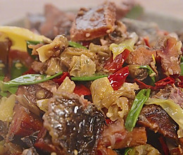 铁锅炖腊鱼 ，美味又下饭的做法