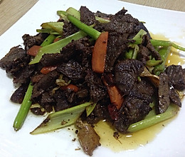 爆炒鸭肉的做法