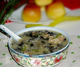 咸排骨菜干粥的做法