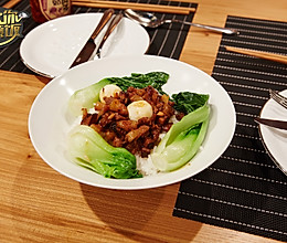 《茜你一顿饭》美厨娘叶一茜亲手制作的私房卤肉饭的做法