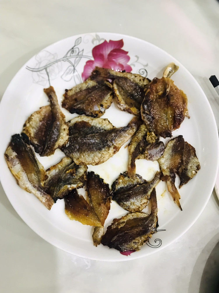 香煎鱼干的做法
