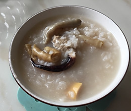 小排墨鱼沙虫粥的做法