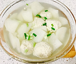 白萝卜豆腐丸子汤的做法