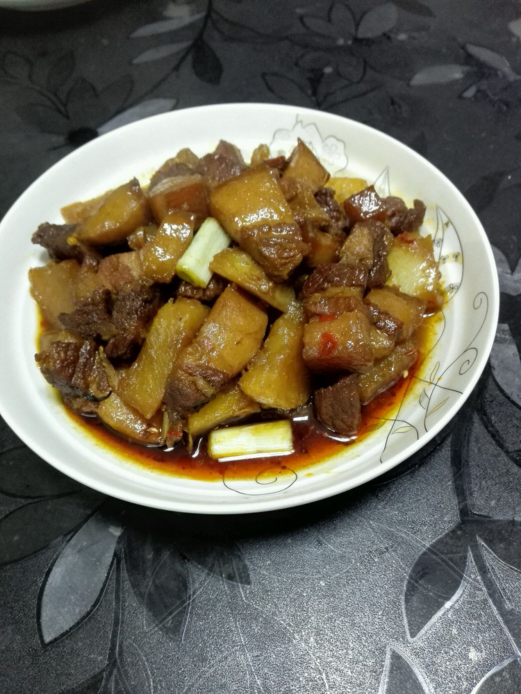 白萝卜红烧肉的做法
